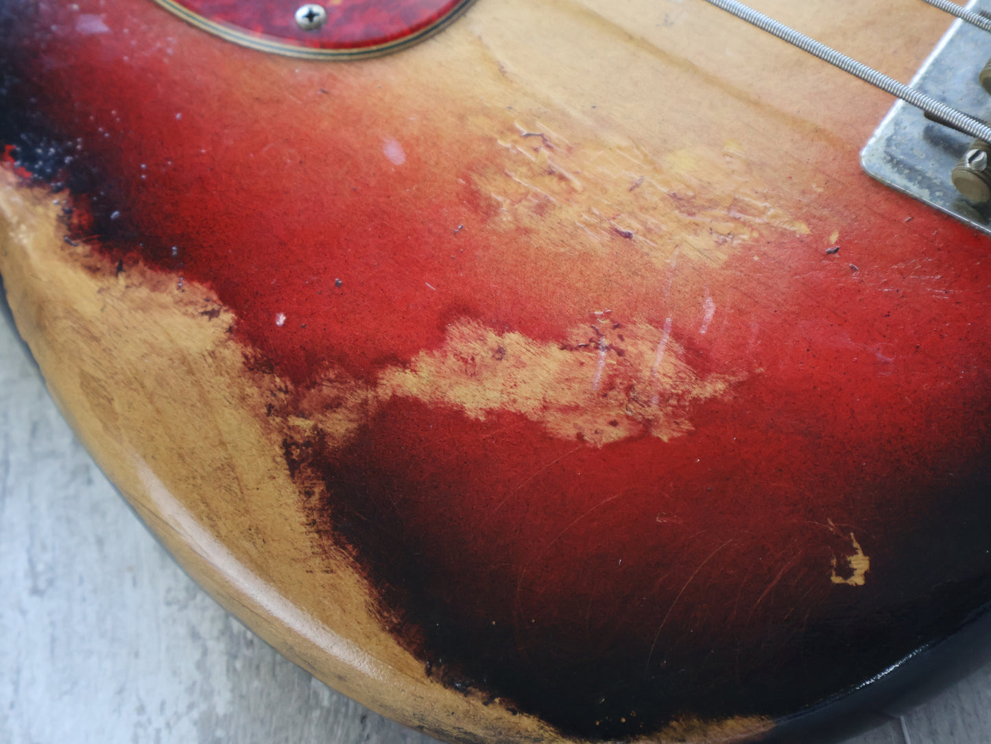 1987 Fender Japan PB62 '62 Reissue Precision Bass (Sunburst)