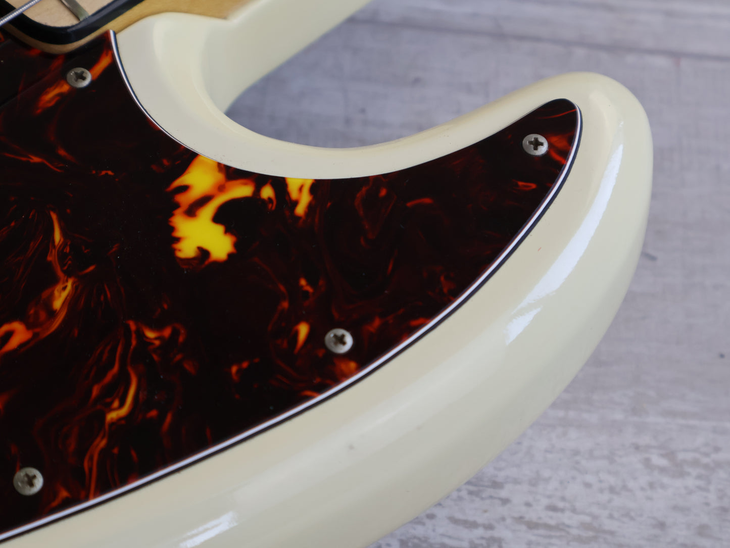 1975 Fernandes Japan "Burny Bass" FJB-50 Jazz Bass (Vintage White)