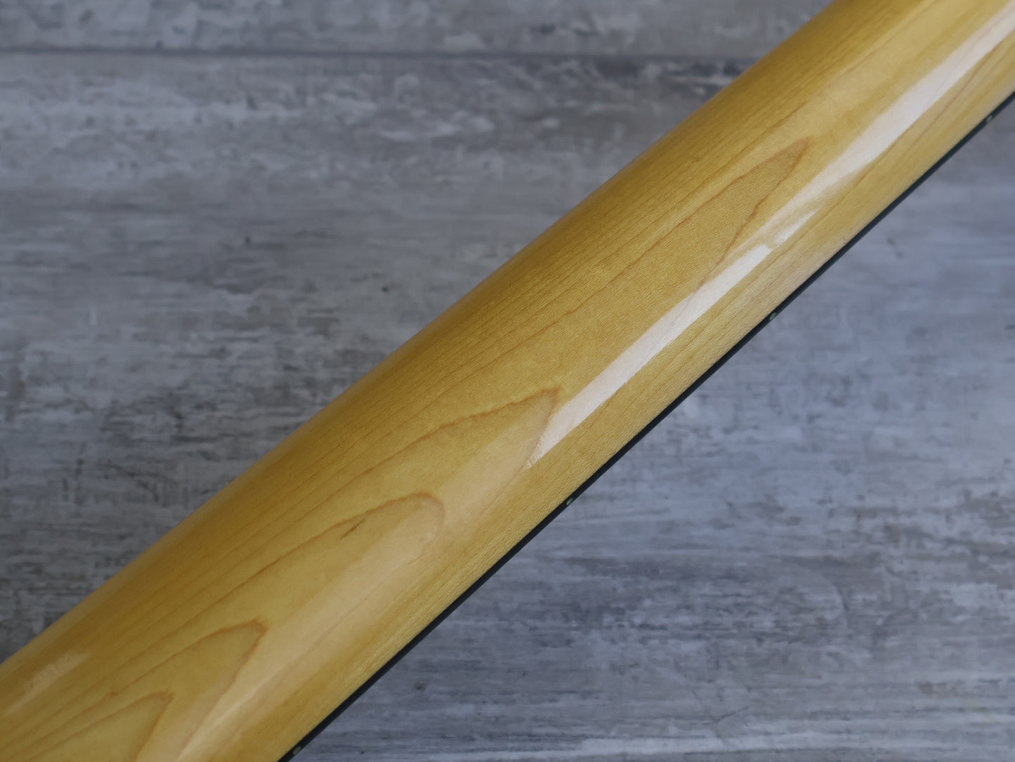 1975 Fernandes Japan "Burny Bass" FJB-50 Jazz Bass (Vintage White)