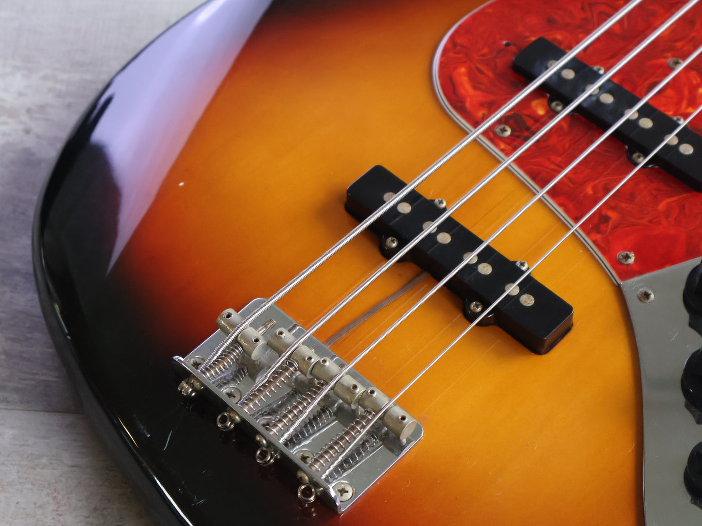 1995 Fender Japan JB62 '62 Reissue Jazz Bass (Sunburst)