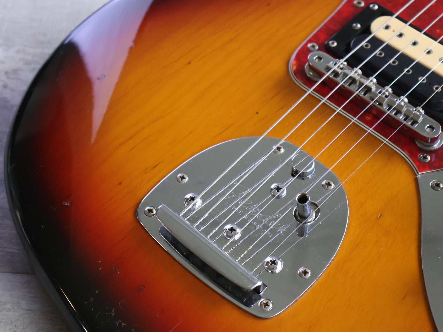 2000 Fender Japan JG66-80 '66 Reissue HH Jaguar (Sunburst)
