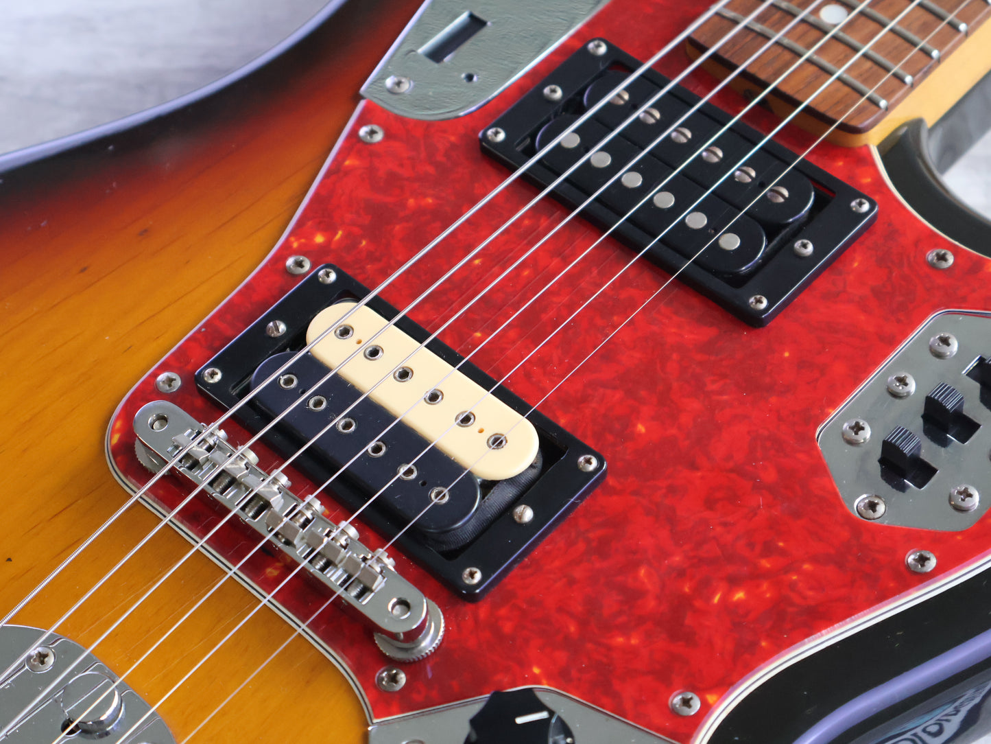 2000 Fender Japan JG66-80 '66 Reissue HH Jaguar (Sunburst)