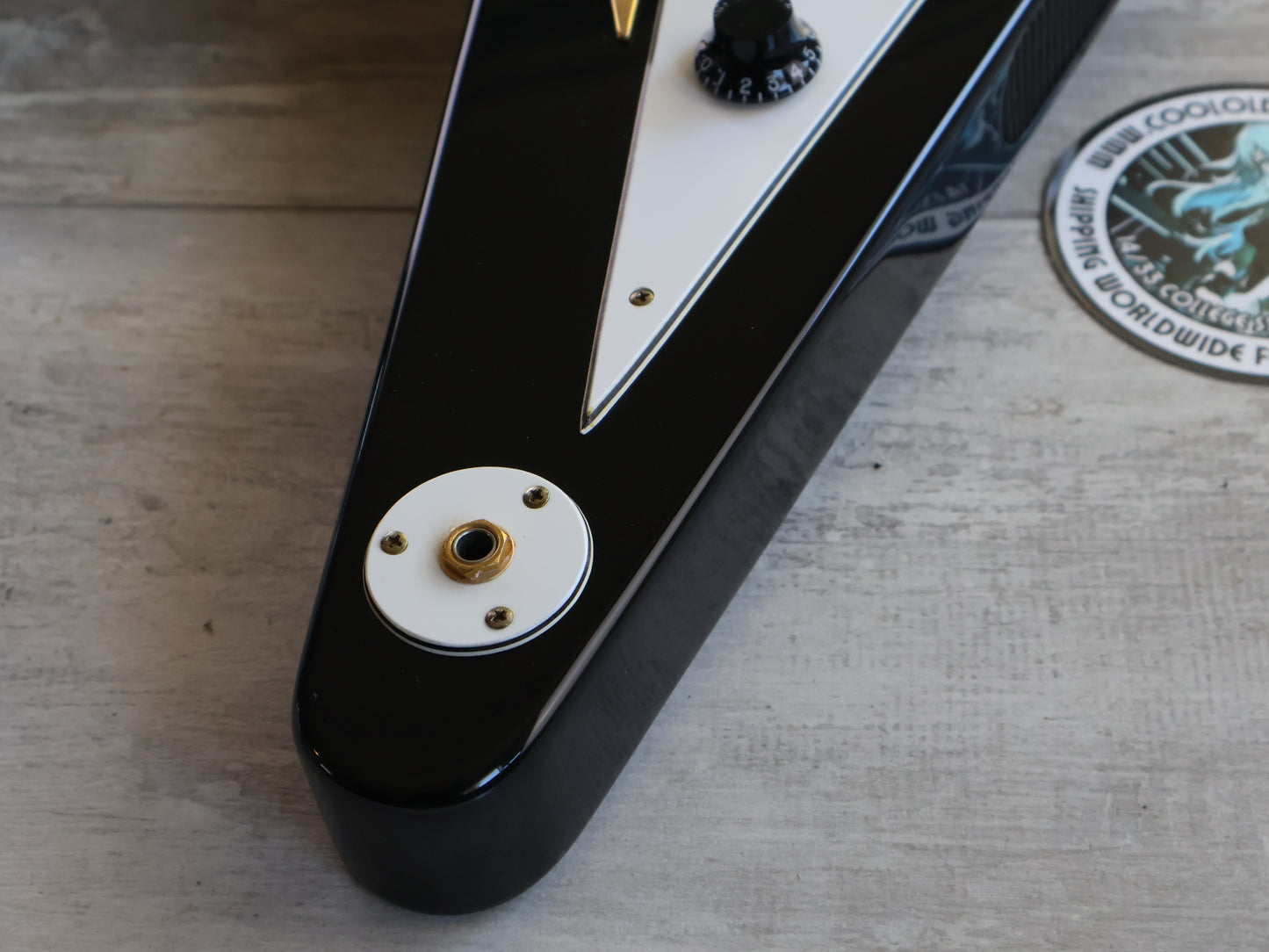 2005 Epiphone Korea '58 "Korina" Reissue Flying V (Black)