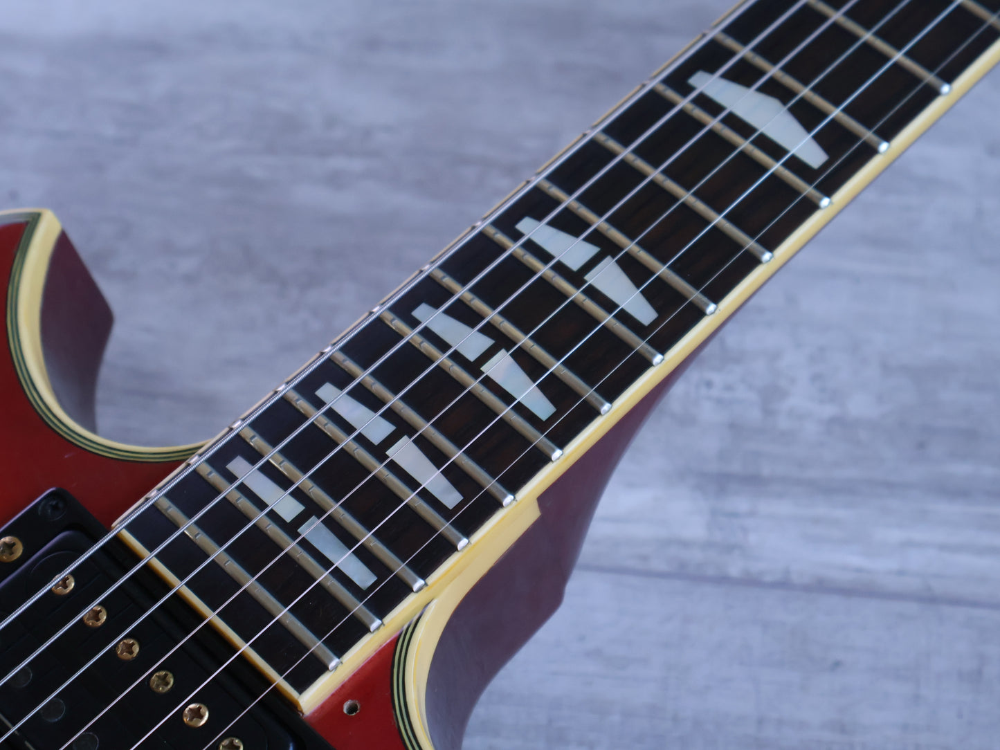 1981 Yamaha Japan SG-1000 Double Cutaway (Cherry Sunburst)