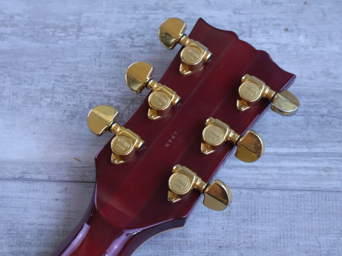 1981 Yamaha Japan SG-1000 Double Cutaway (Cherry Sunburst)