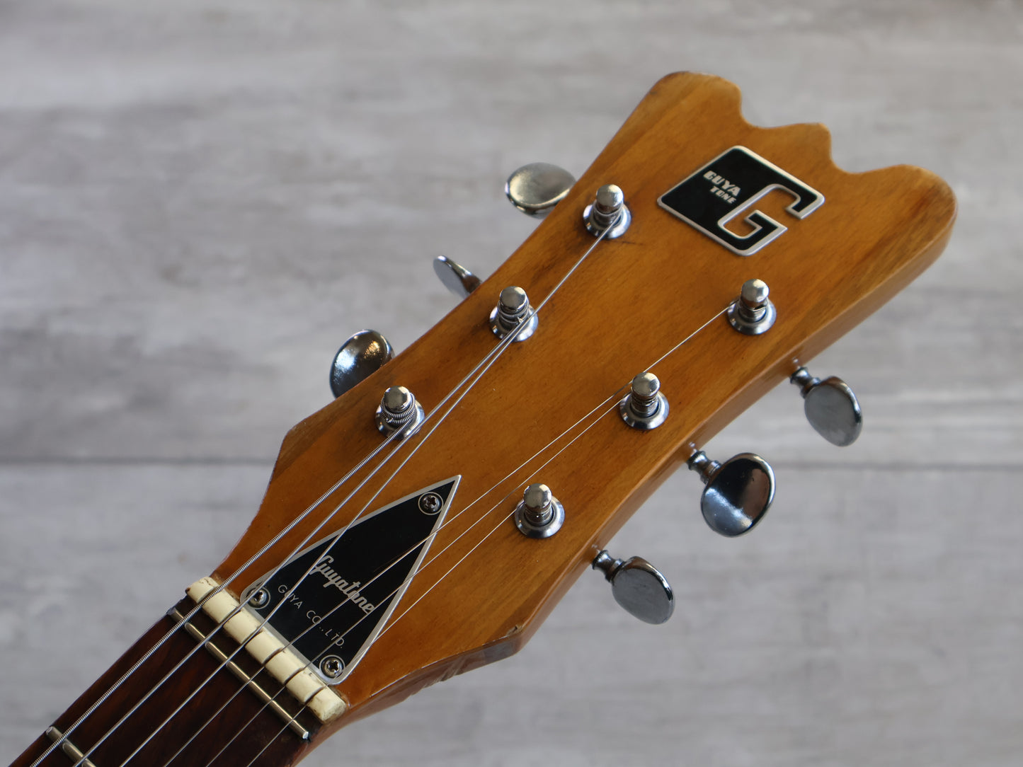 1960's Guyatone Japan LG-127T Offset Electric Guitar (Sunburst)