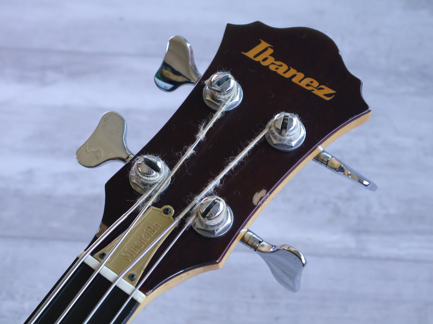 1980 Ibanez Japan MC940 Musician Series Neckthrough Fretless Bass (Dark Stain)