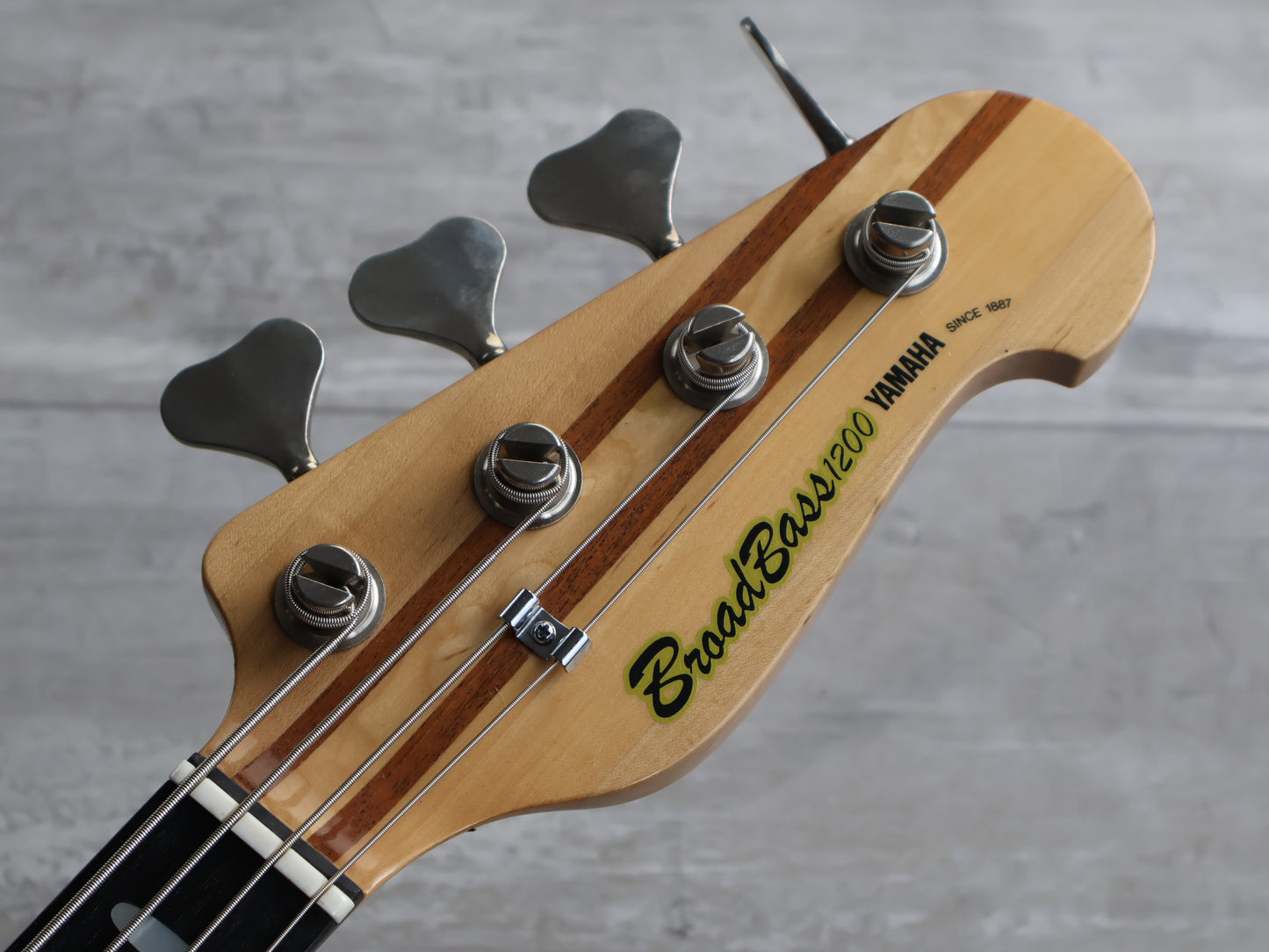 1979 Yamaha Japan BB1200 "Broadbass 1200" Neckthrough Bass (Natural)