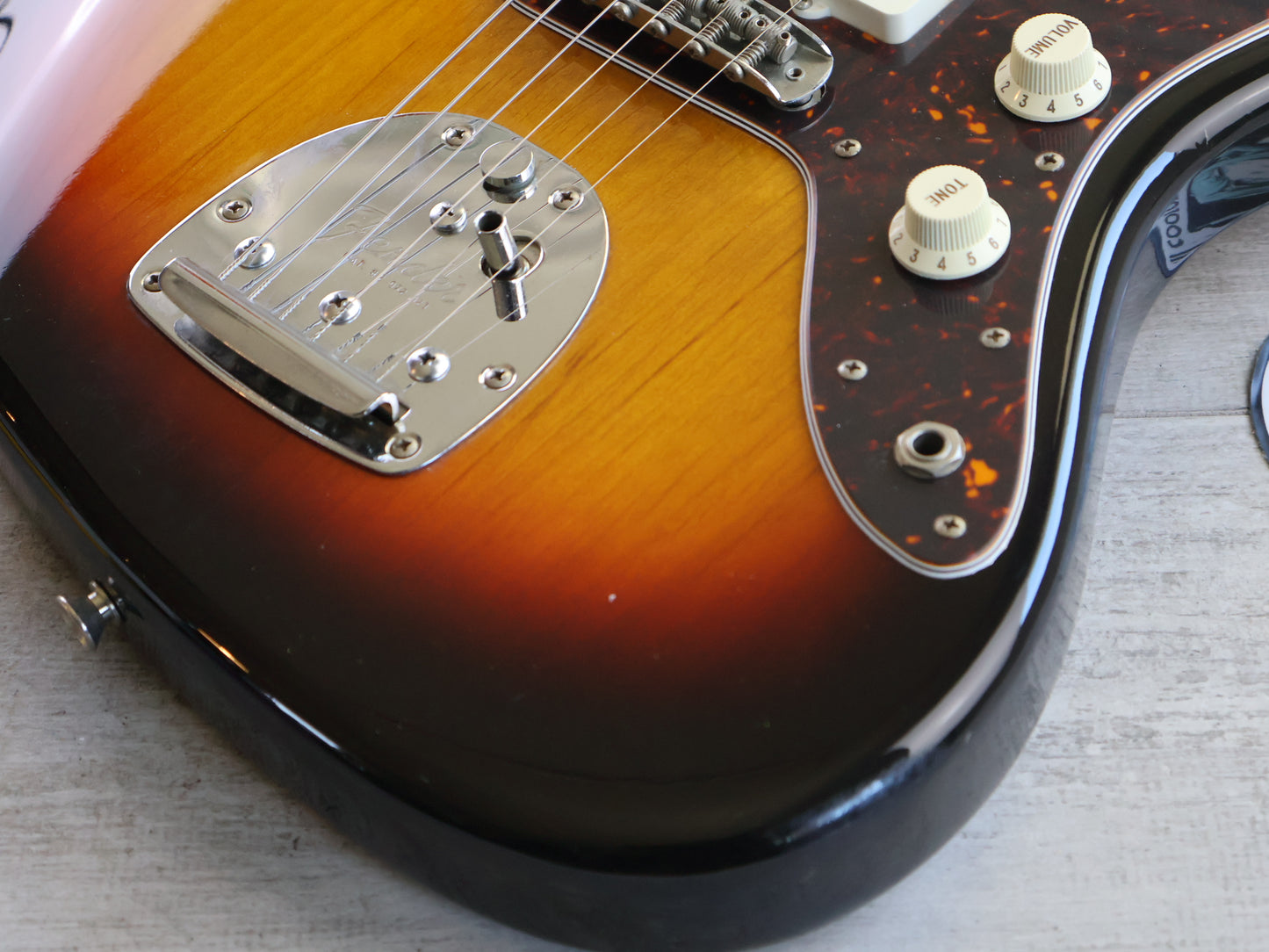 2004 Fender Japan JM66B '66 Reissue Jazzmaster w/Block Inlays & Binding (Sunburst)