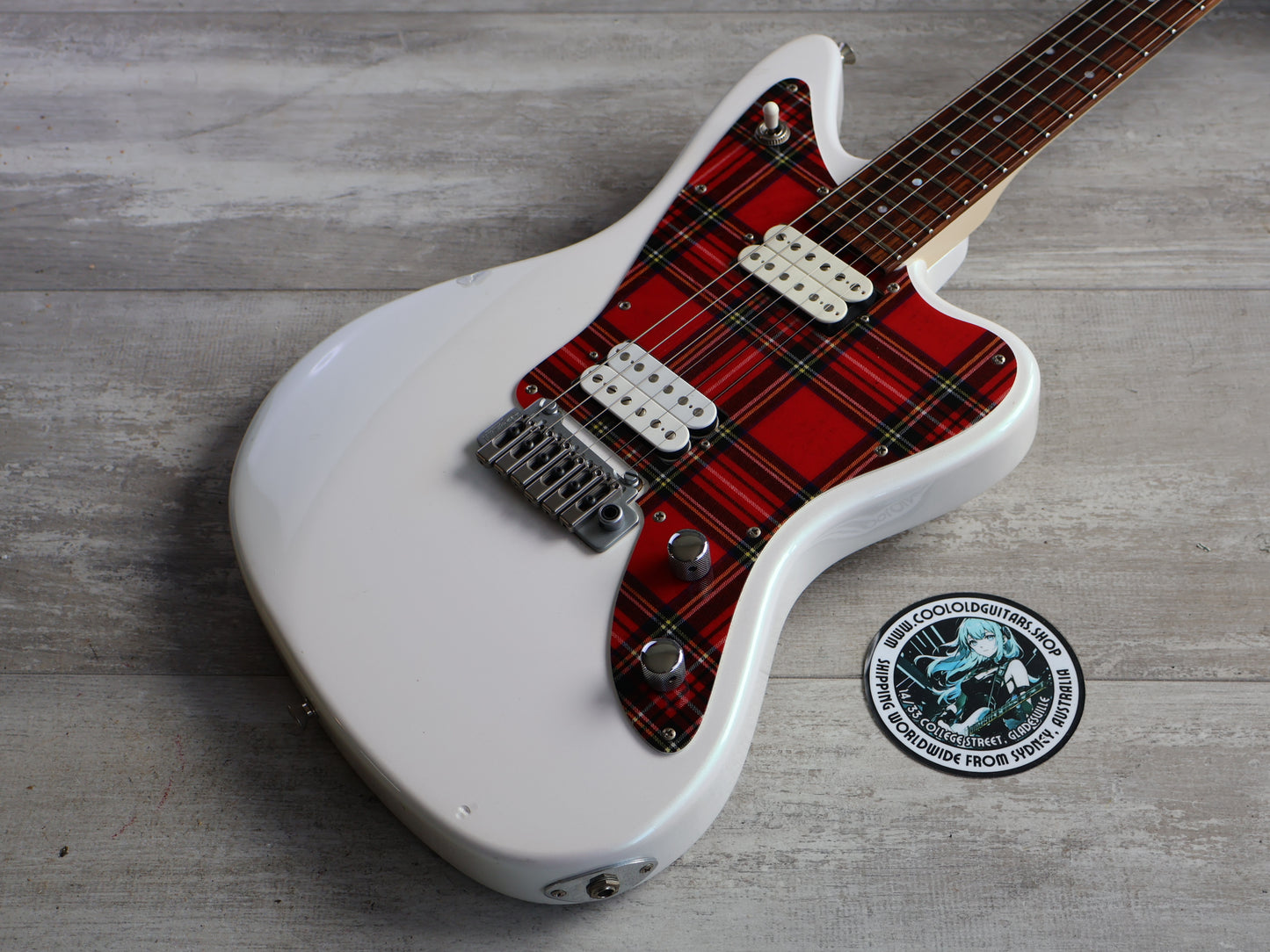 2000 Fernandes JG-80IM HH Jaguar w/Tartan Pickguard (White)