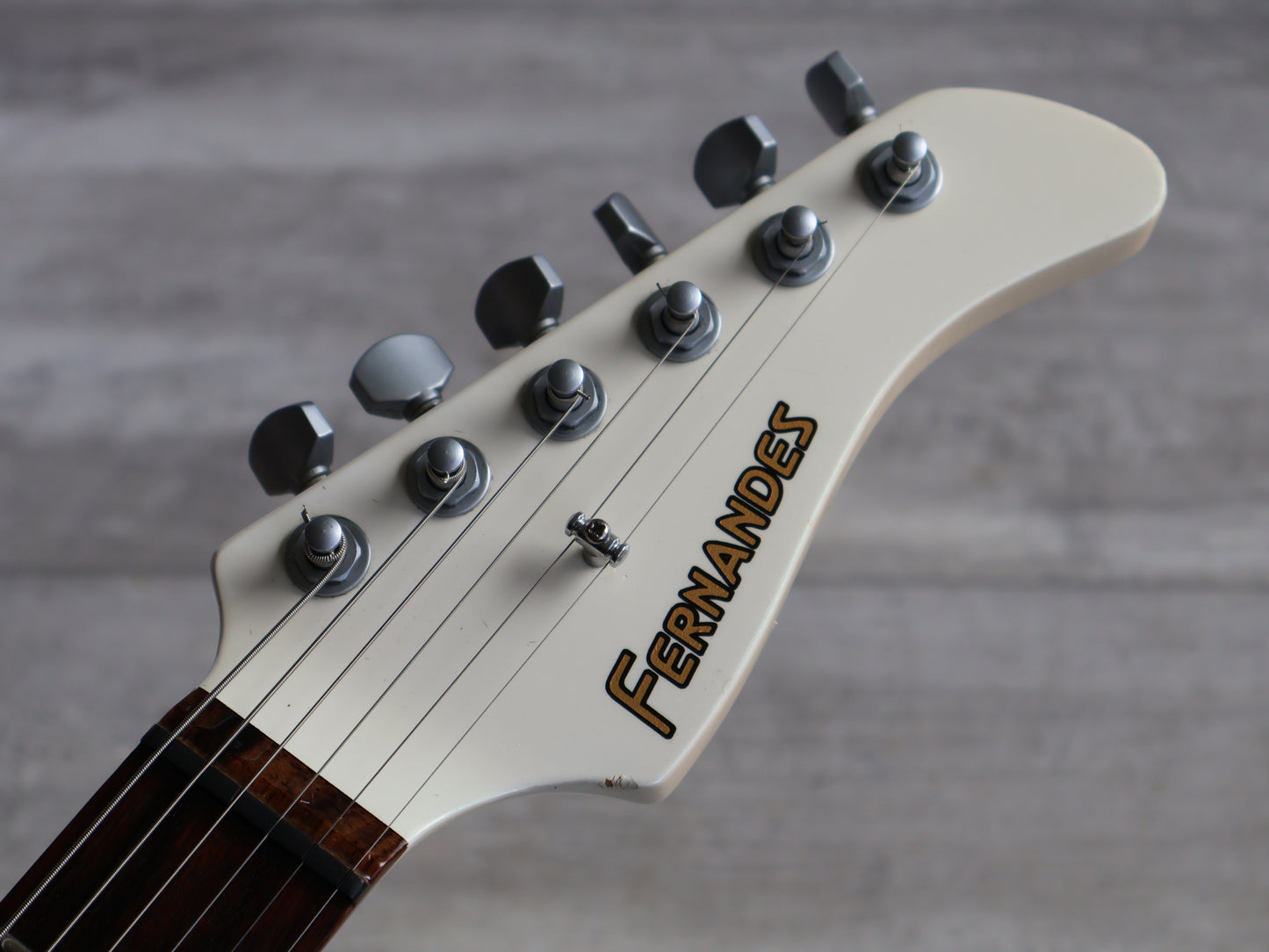 2000 Fernandes JG-80IM HH Jaguar w/Tartan Pickguard (White)