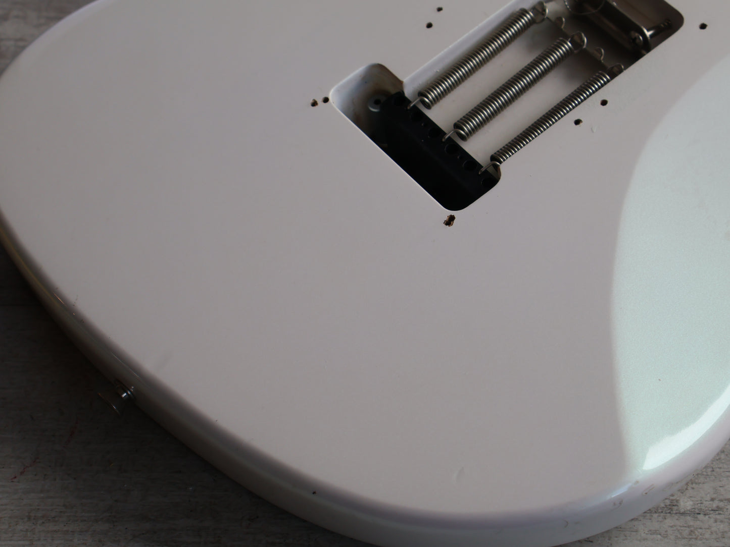 2000 Fernandes JG-80IM HH Jaguar w/Tartan Pickguard (White)