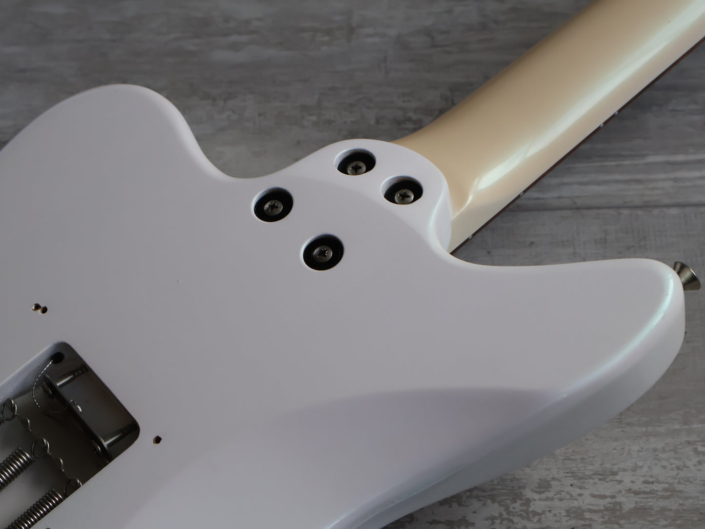 2000 Fernandes JG-80IM HH Jaguar w/Tartan Pickguard (White)