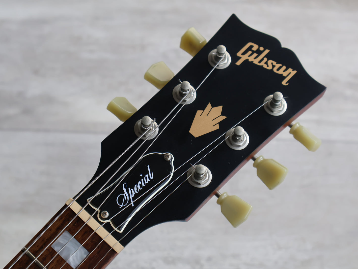 2017 Gibson USA 24 Fret SG Special T (Satin Cherry)