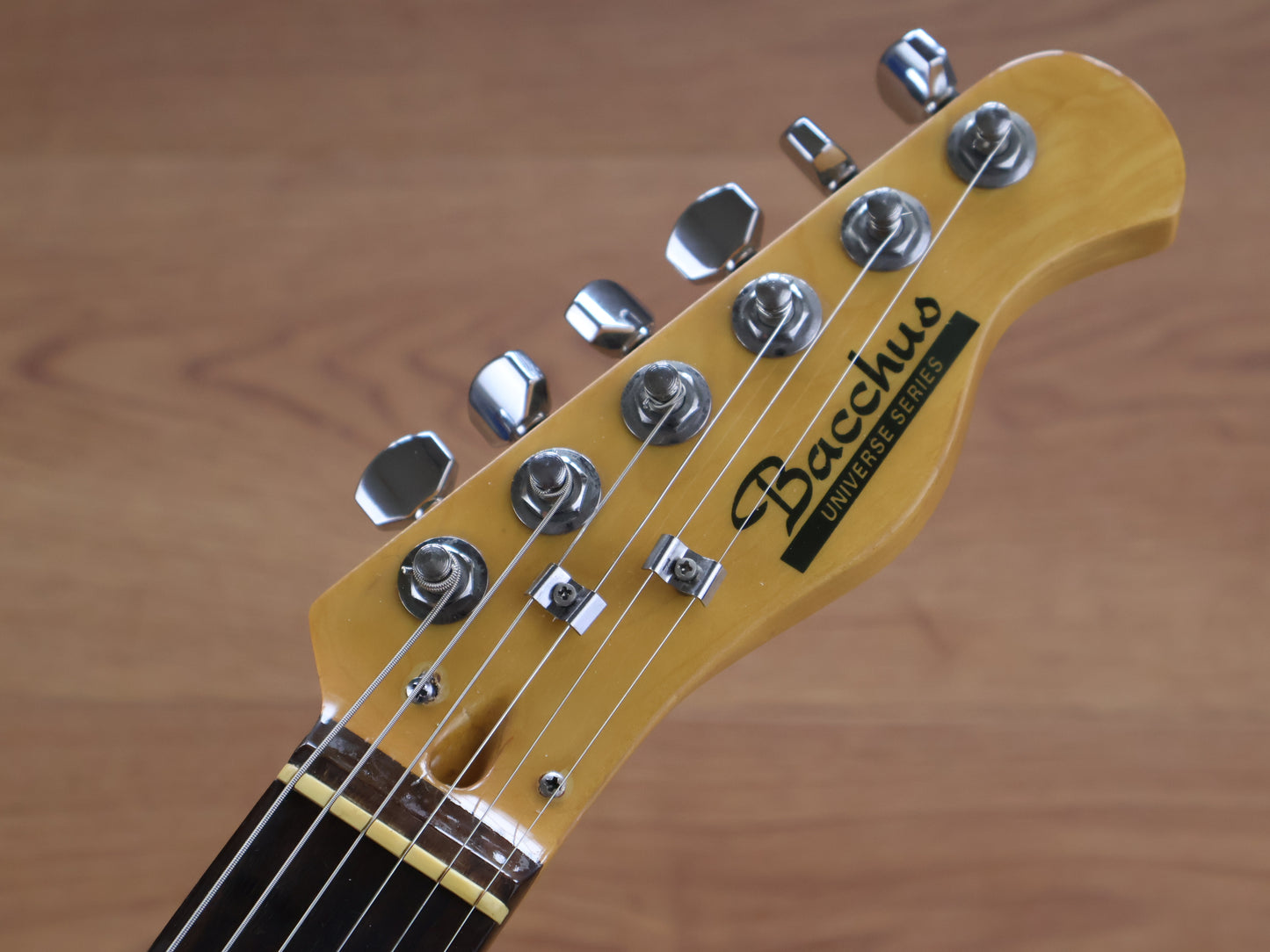 Bacchus BTE-1R Universe Series Telecaster w/Bigsby (White)