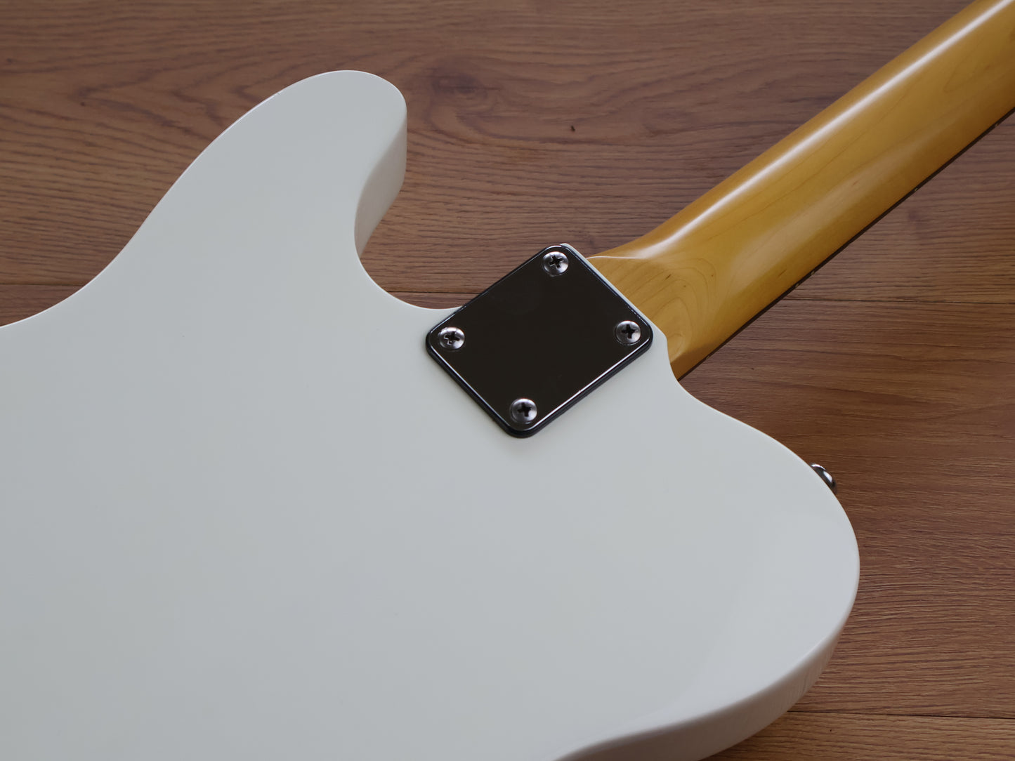 Bacchus BTE-1R Universe Series Telecaster w/Bigsby (White)