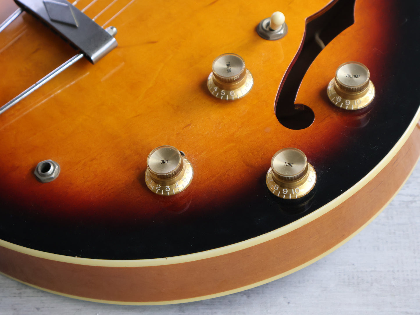 1996 Epiphone Casino Hollowbody Reissue - Paul McCartney (Three-Tone Sunburst)