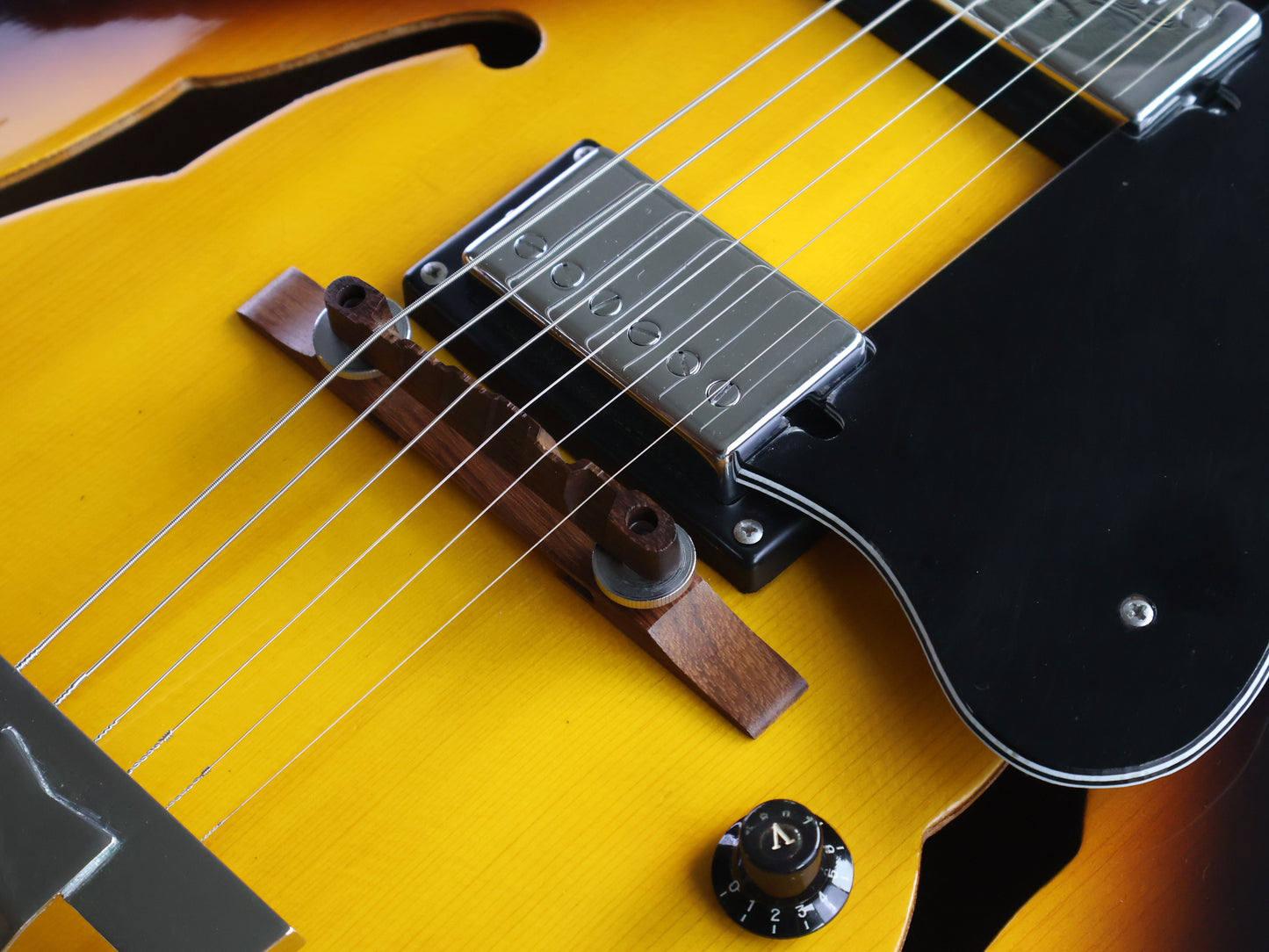 1973 Greco Japan S-50 ES-175 Hollowbody Jazzbox (Brown Sunburst)