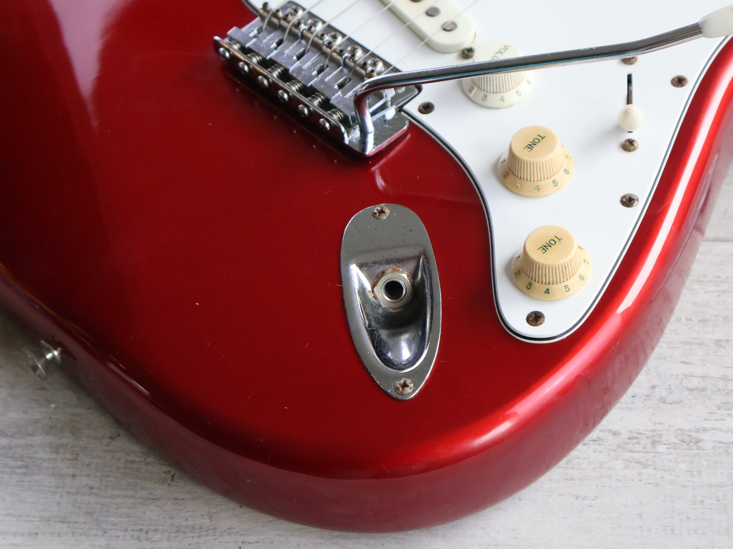 1983 Tokai Japan SS-40 Silver Star Stratocaster (Candy Apple Red)