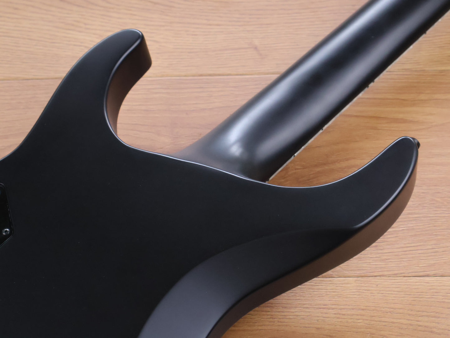 E-II (by ESP Japan) Horizon NT-7B Neckthrough 7-String Baritone w/EMG's (Black Satin)