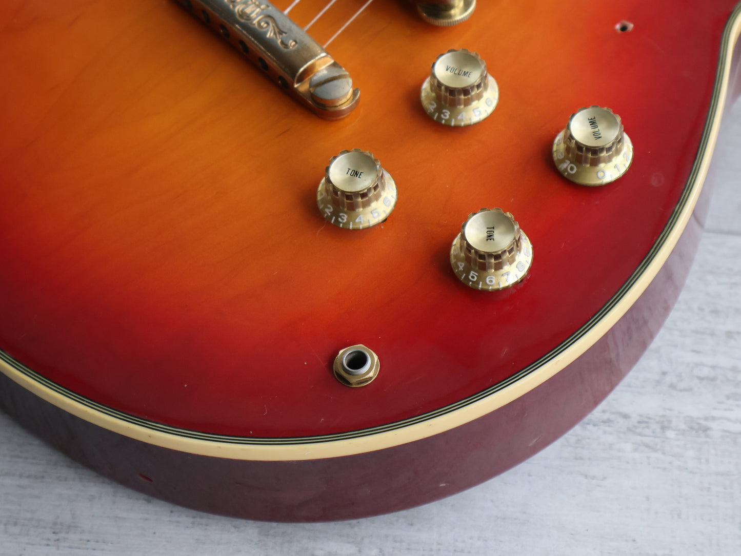 1981 Yamaha Japan SG-1000 Double Cutaway (Cherry Sunburst)