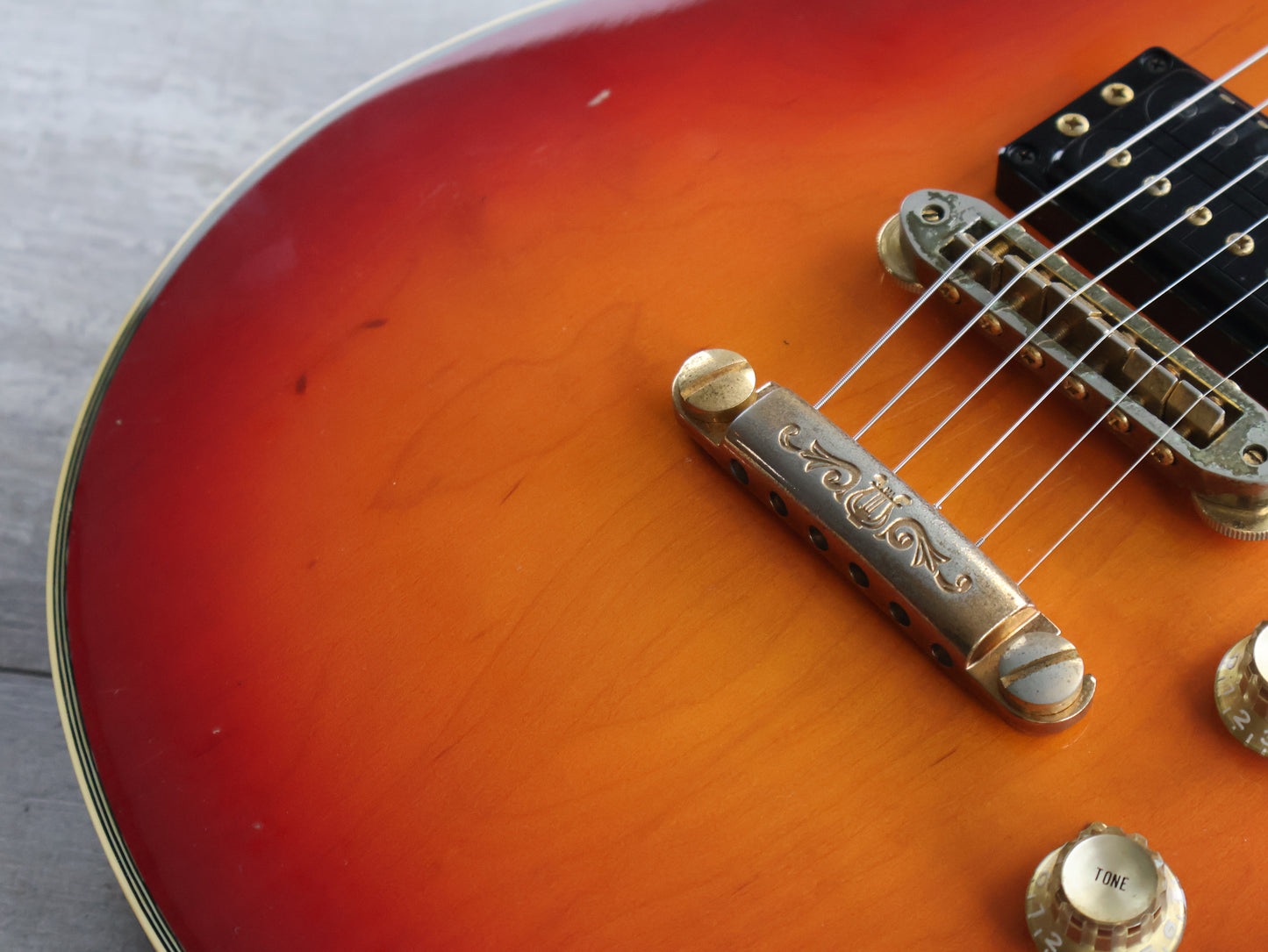 1981 Yamaha Japan SG-1000 Double Cutaway (Cherry Sunburst)