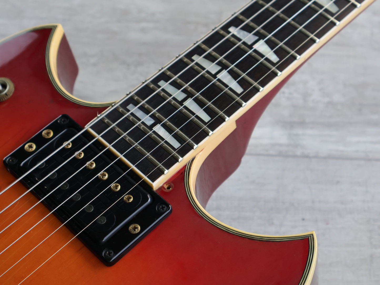 1981 Yamaha Japan SG-1000 Double Cutaway (Cherry Sunburst)