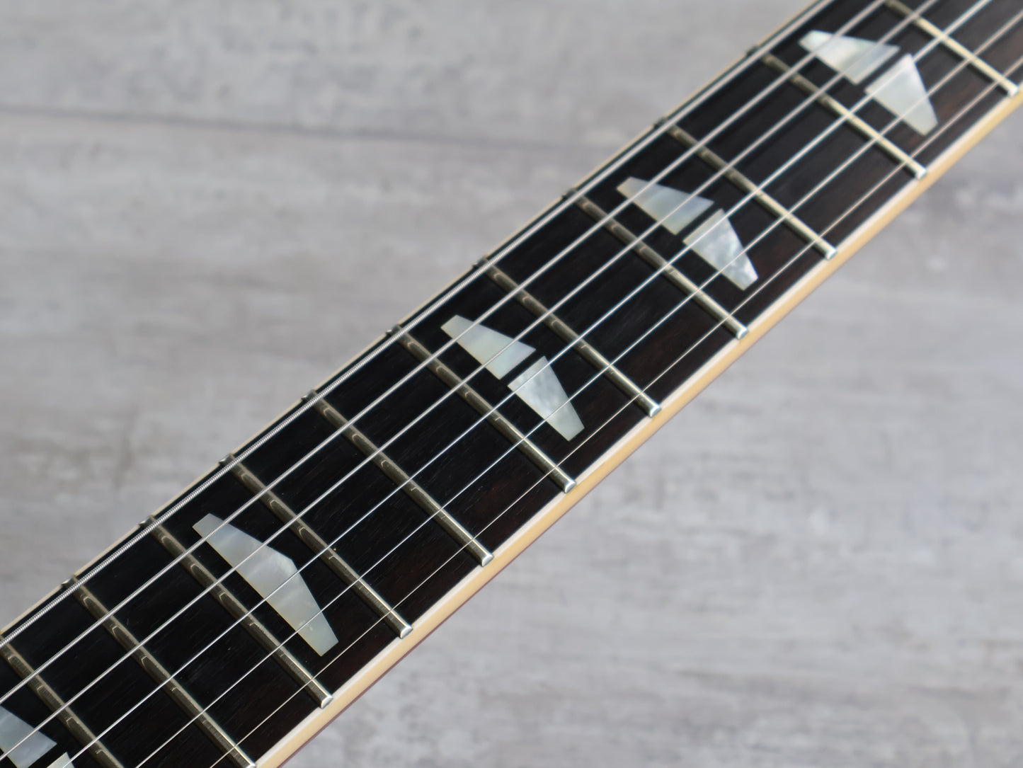 1981 Yamaha Japan SG-1000 Double Cutaway (Cherry Sunburst)