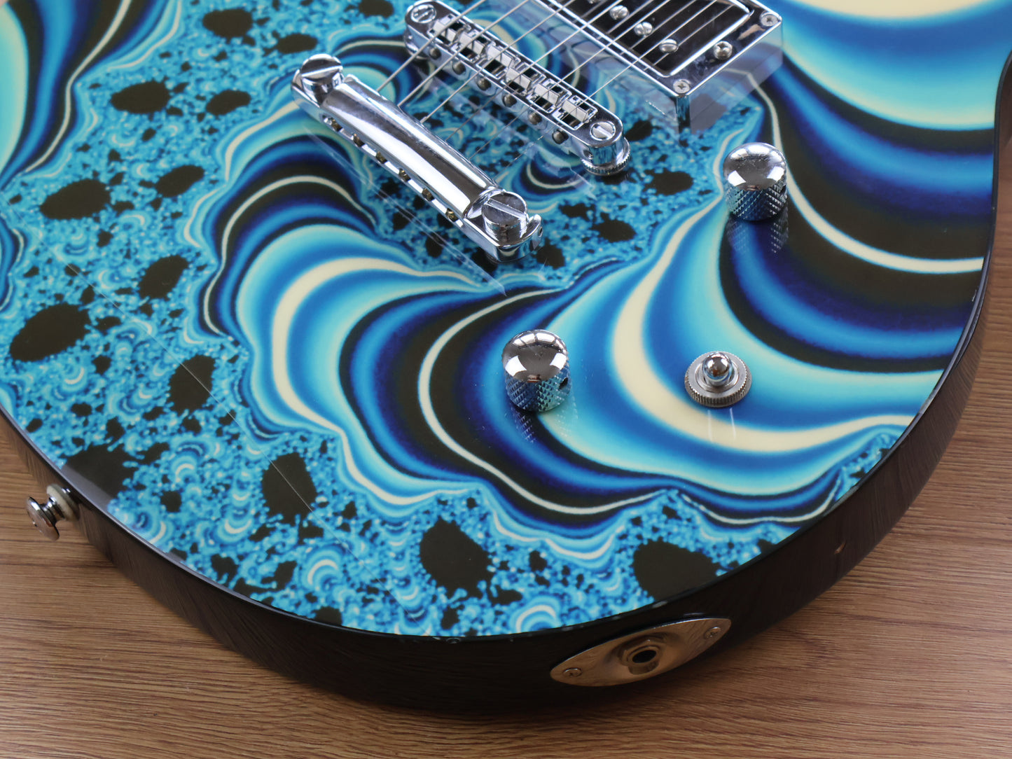 Daisy Rock Elite Custom Double Cutaway (Kaleidoscope Blue)