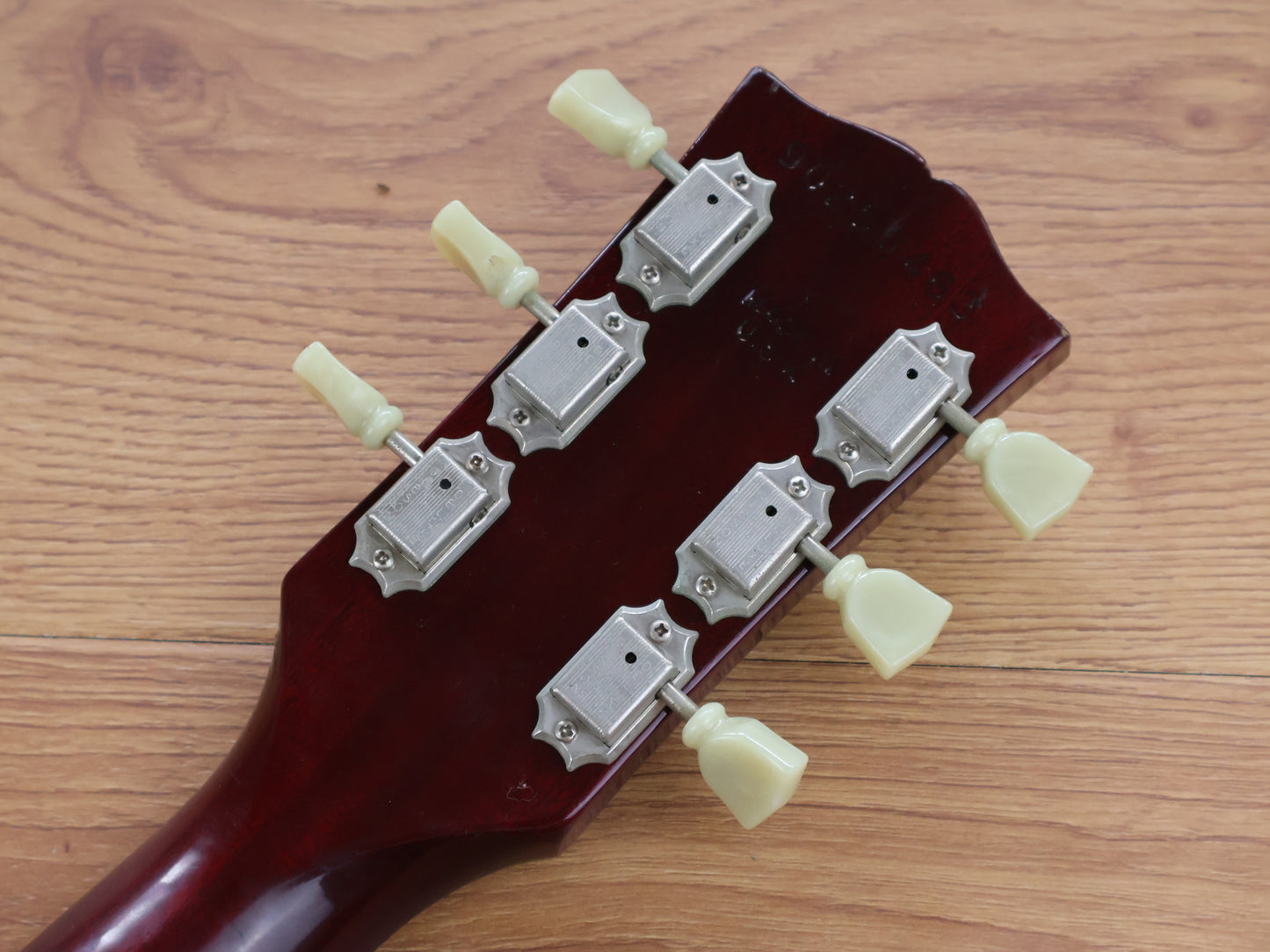 1995 Gibson USA Les Paul Studio (Wine Red)