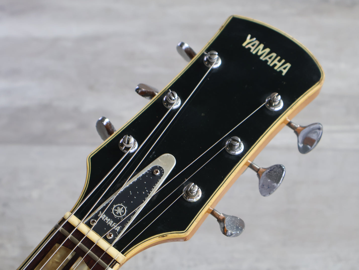 1969 Yamaha Japan AE11 Hollowbody Jazzbox (Natural)