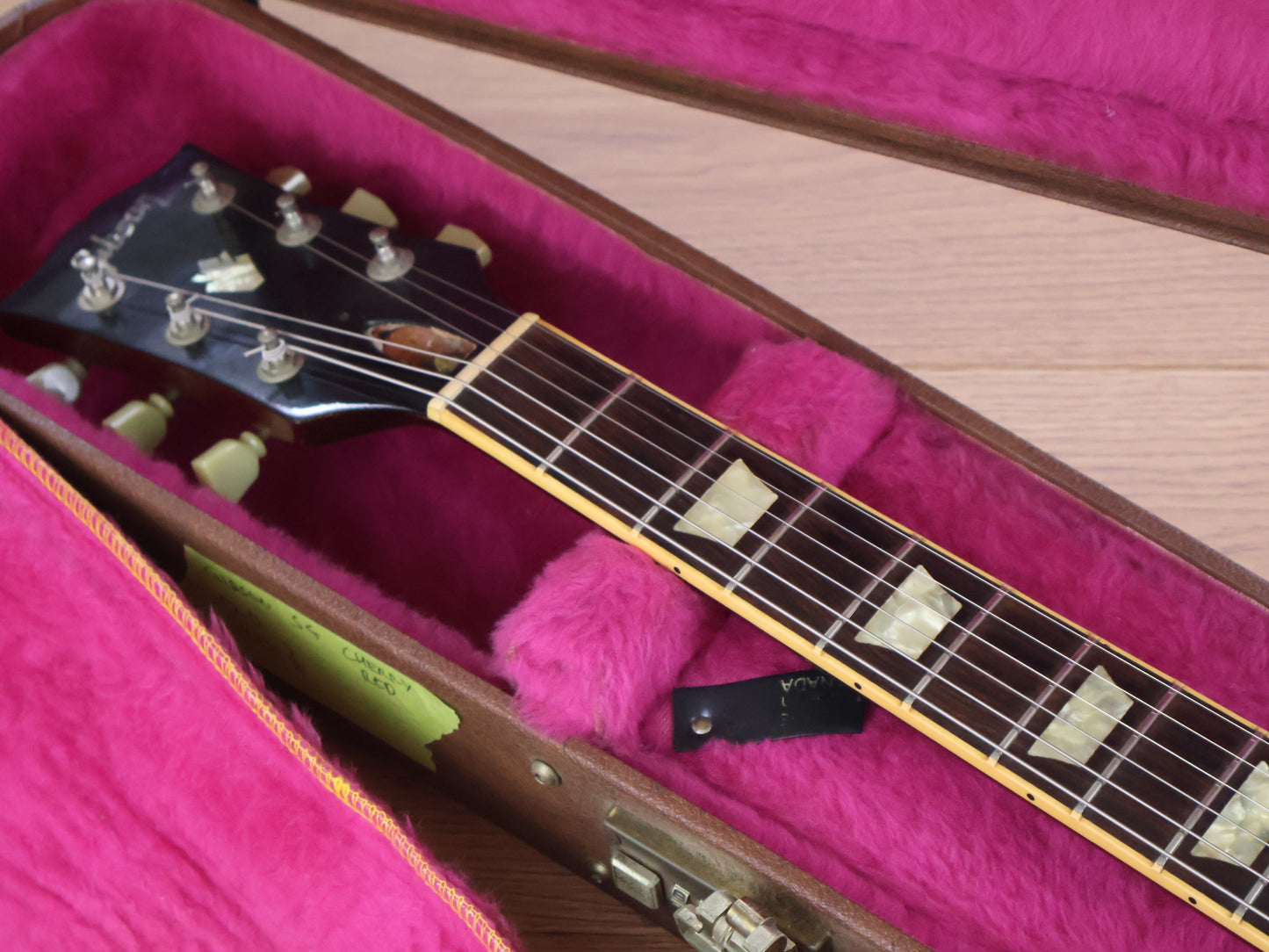 1990 Gibson USA '62 Reissue "Small Guard" SG (Wine Red) w/Case