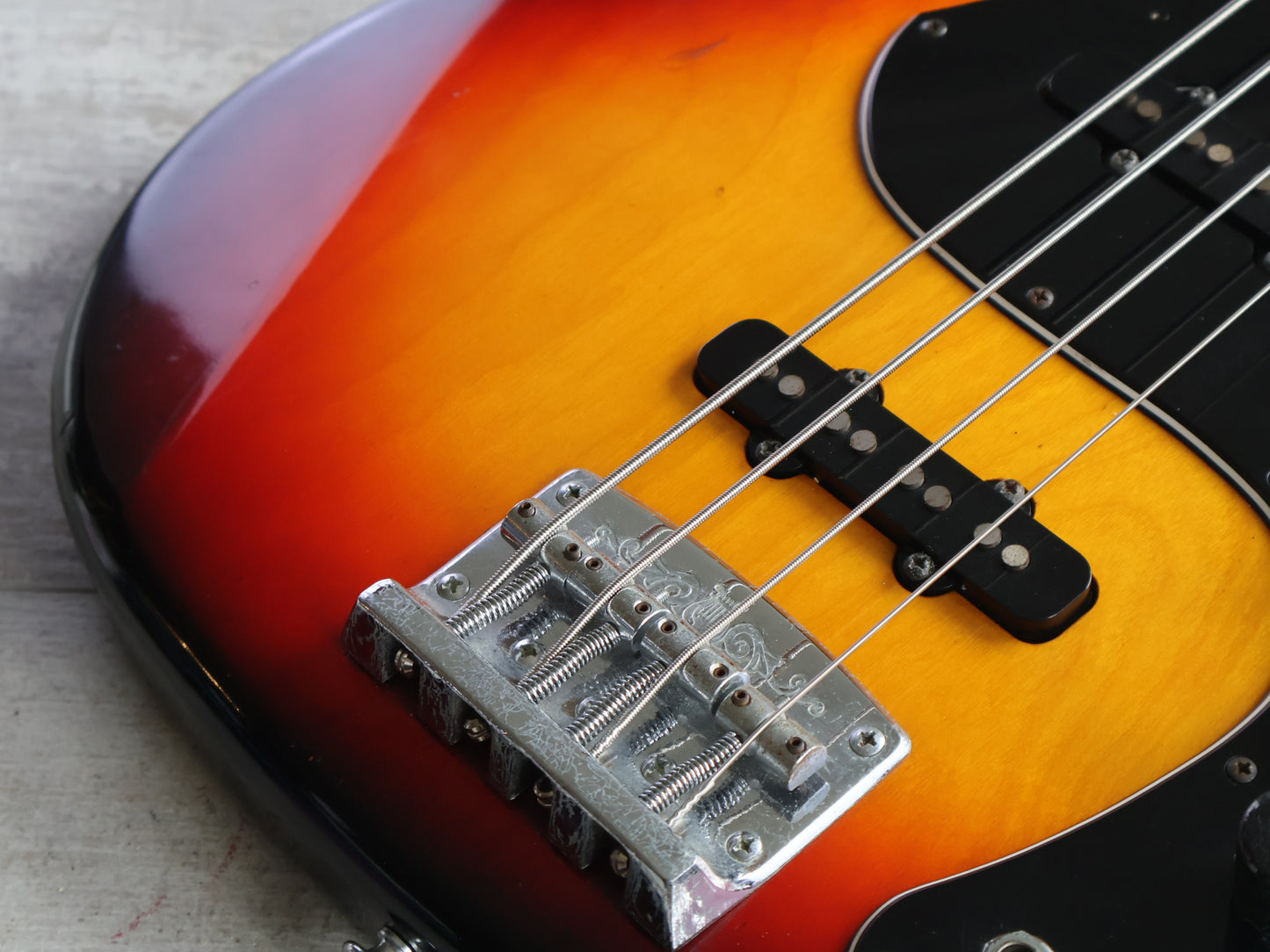 1970's Yamaha Japan SB600 SuperBass (Sunburst)