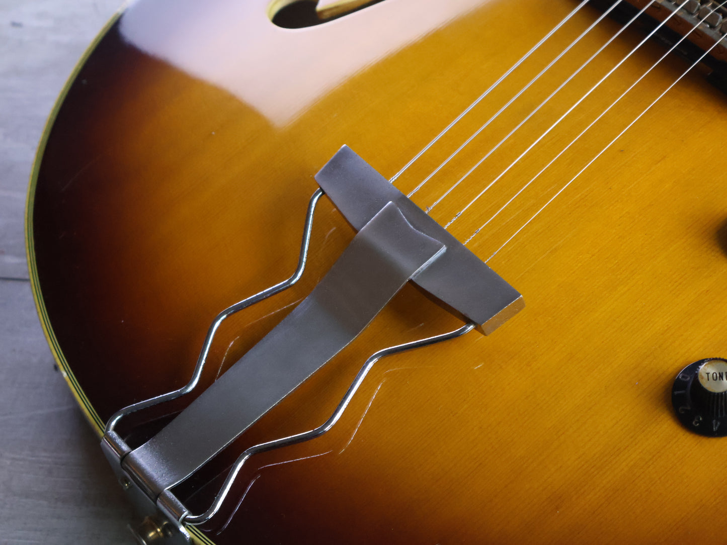 1976 Greco Japan BR-110 Byrdland Hollowbody (Brown Sunburst)