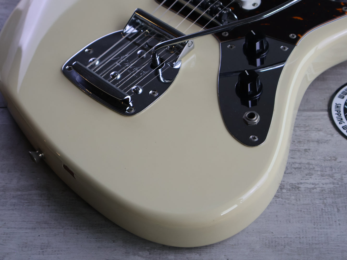 2006 Fender Japan JG66-93 '66 Reissue Jaguar (Vintage White)
