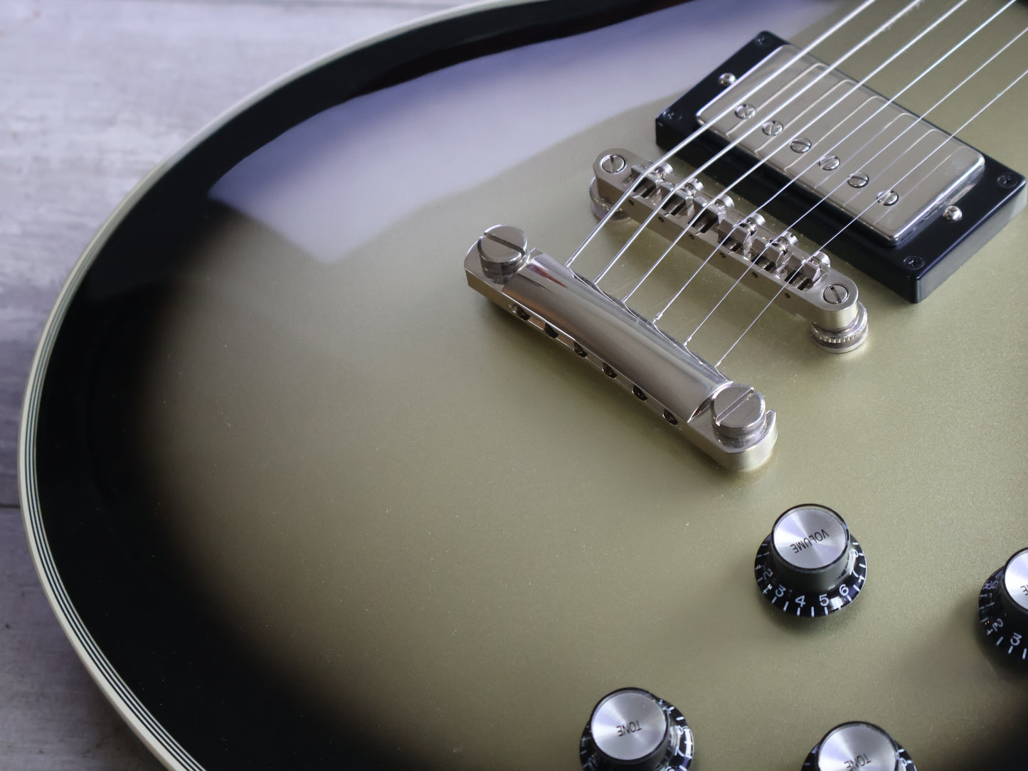 Epiphone Inspired by Gibson Custom Adam Jones 1979 Les Paul Custom