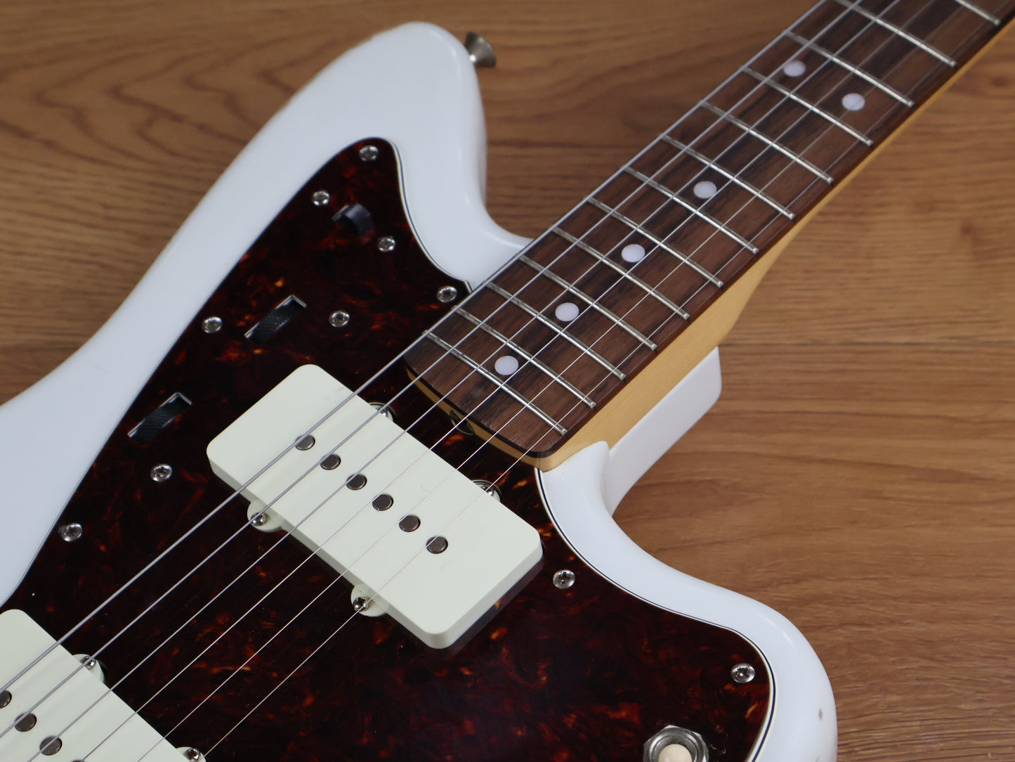 2022 Fender Japan Traditional II 60's Jazzmaster (Relic Olympic White)