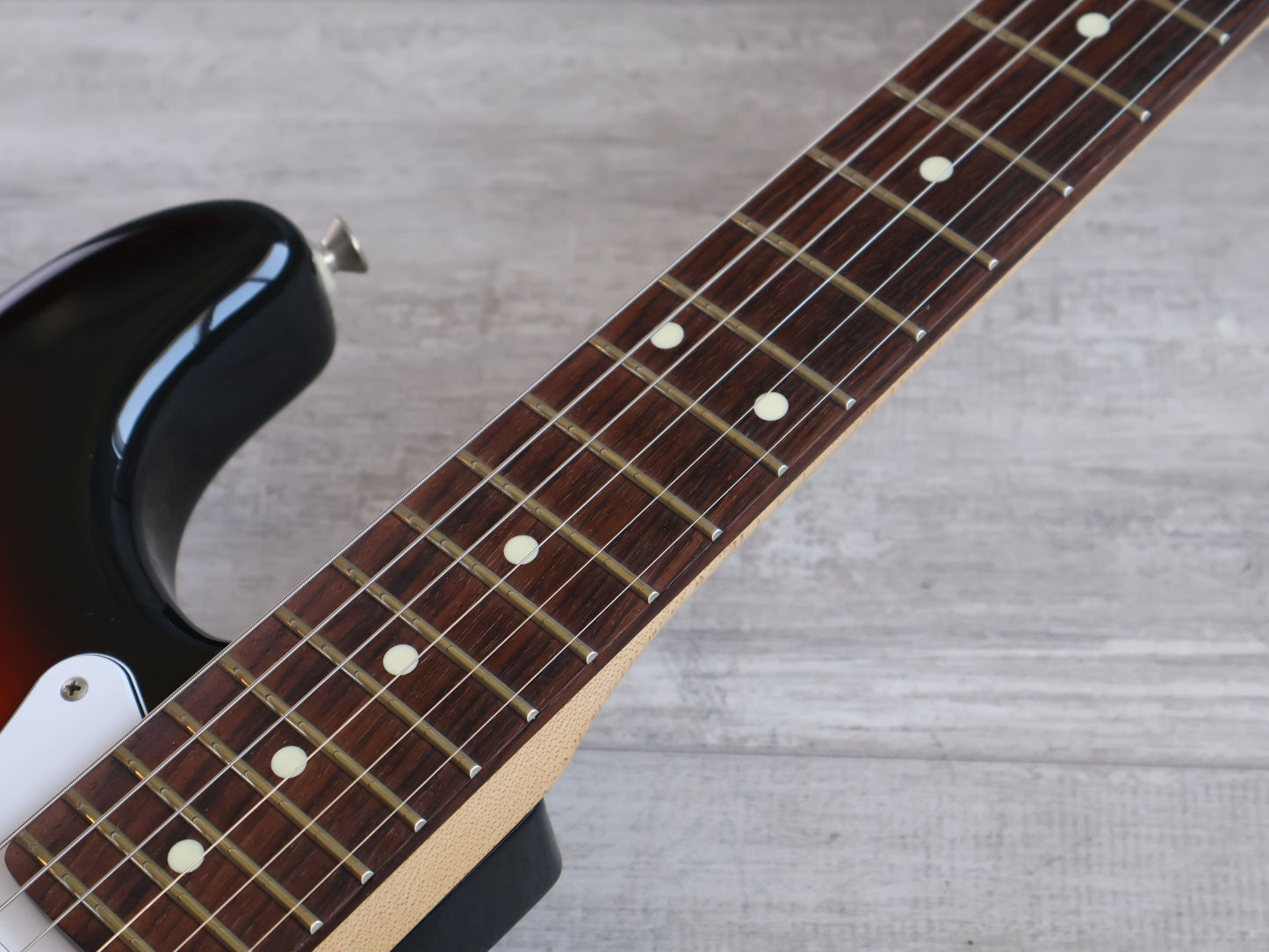 2017 FGN Japan (Fujigen) JST-6R J-Classic Stratocaster (Sunburst)