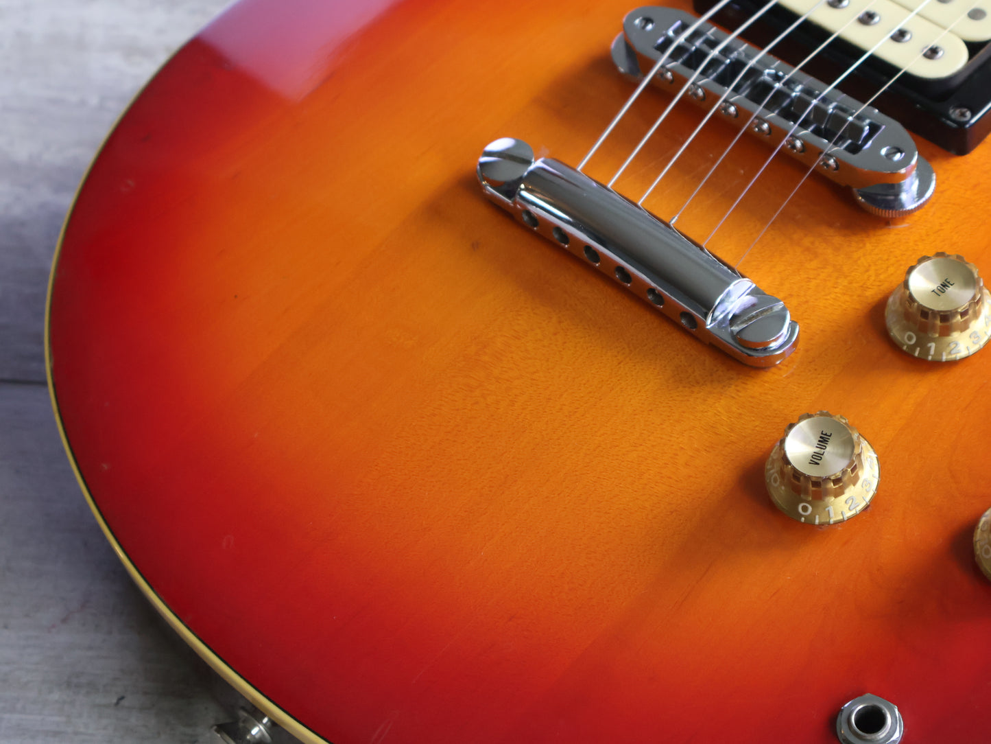 1982 Yamaha Japan SG-800S Double Cutaway (Cherry Sunburst)