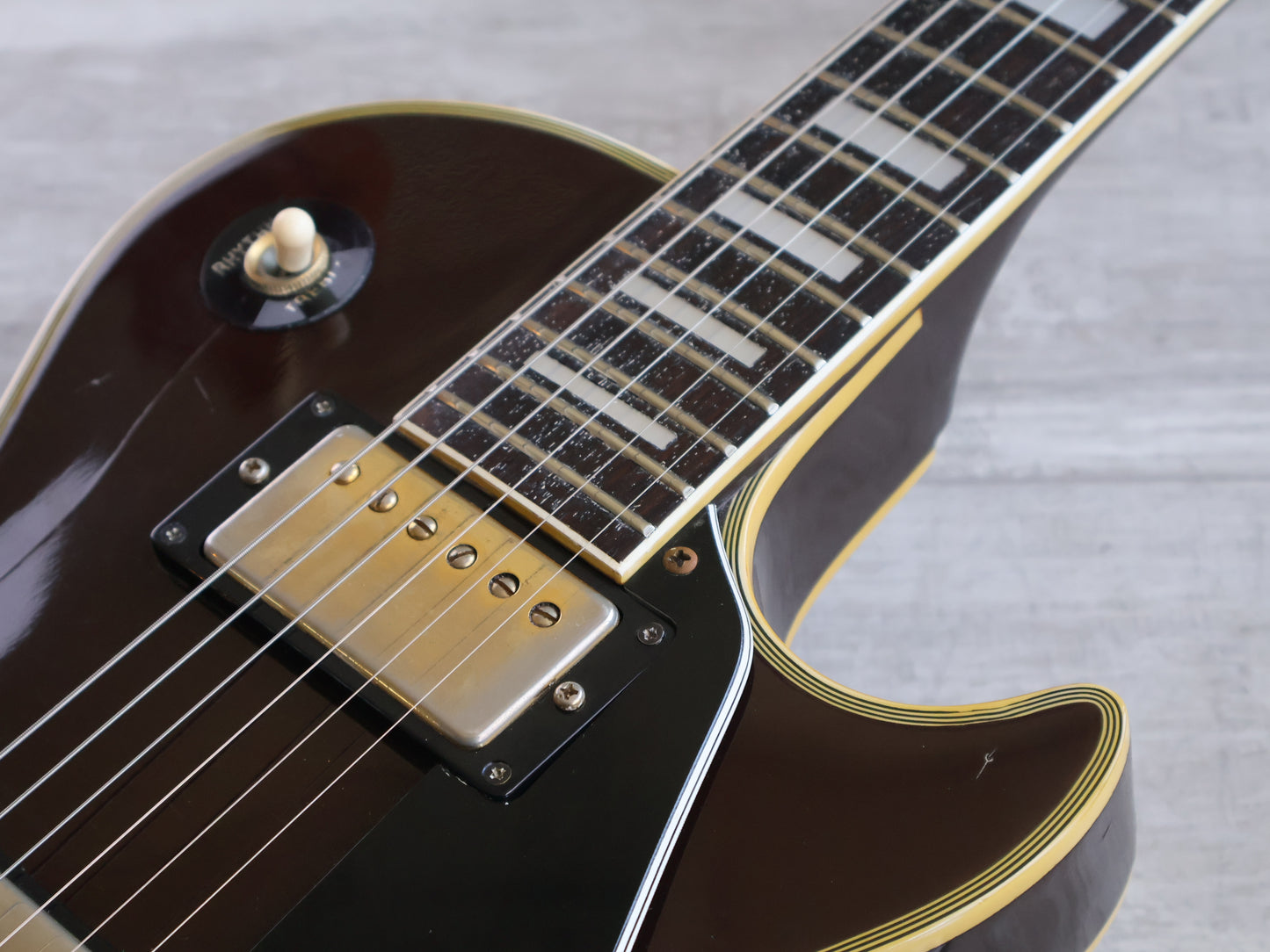 1970's Roje (Zen-On) Japan Les Paul Custom (Brown)