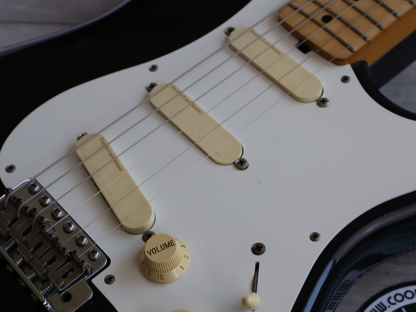 1989 Fender Japan ST54-85LS '54 Reissue "E Series" Clapton Stratocaster (Black)