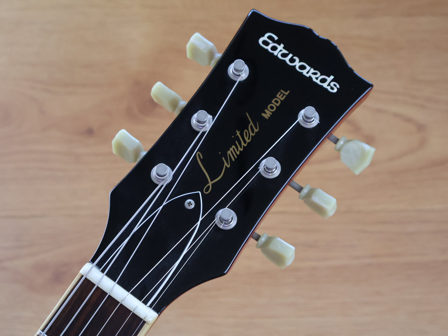 2000's Edwards Japan E-LP-85SD Les Paul Standard (Sunburst)