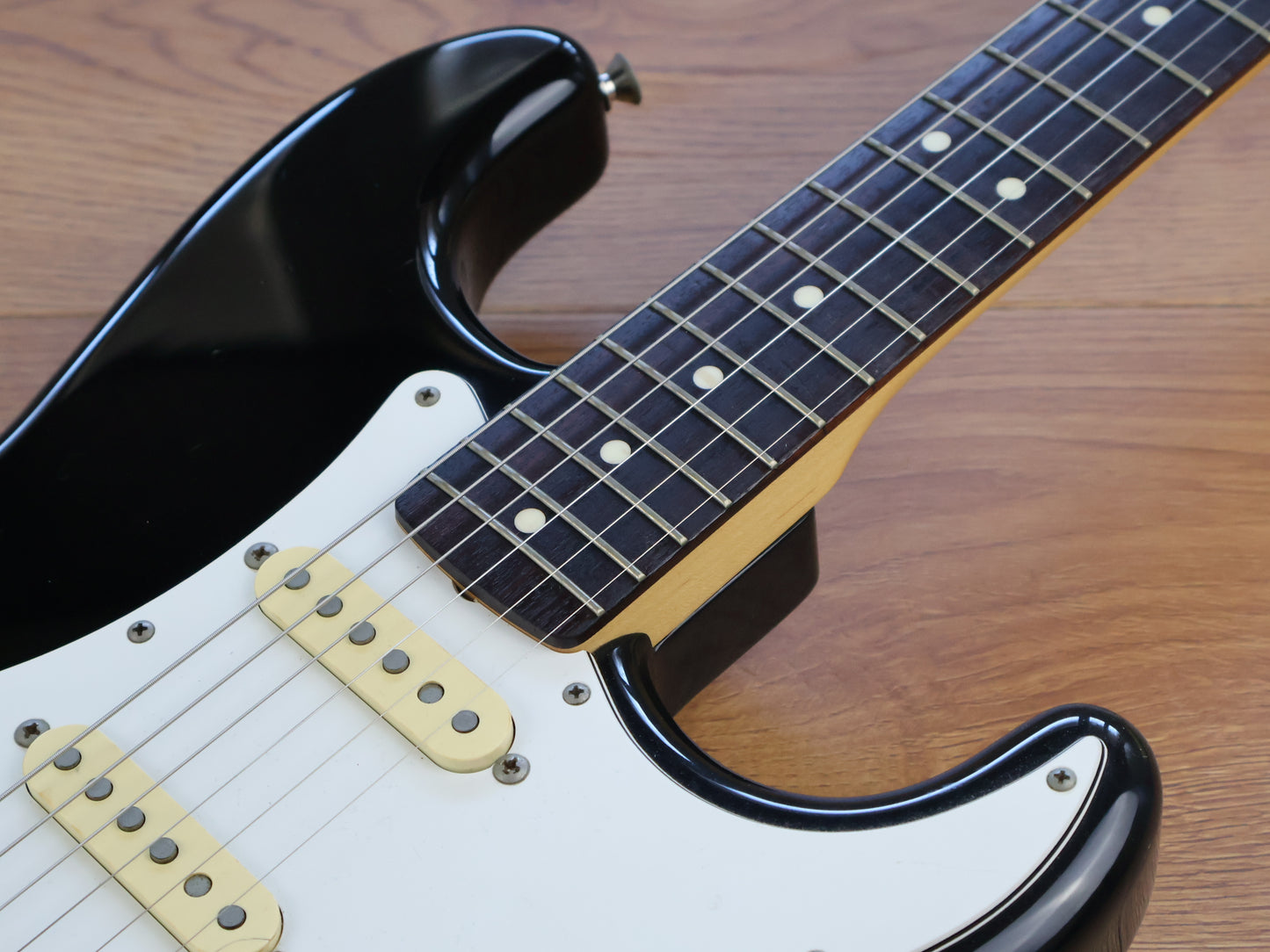 2010 Fender Japan ST-STD Stratocaster Standard (Black)