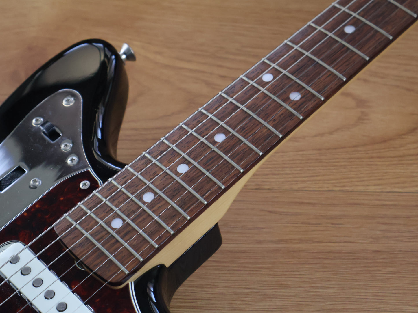 2022 Fender Japan Traditional II 60's Reissue Jaguar (Sunburst)