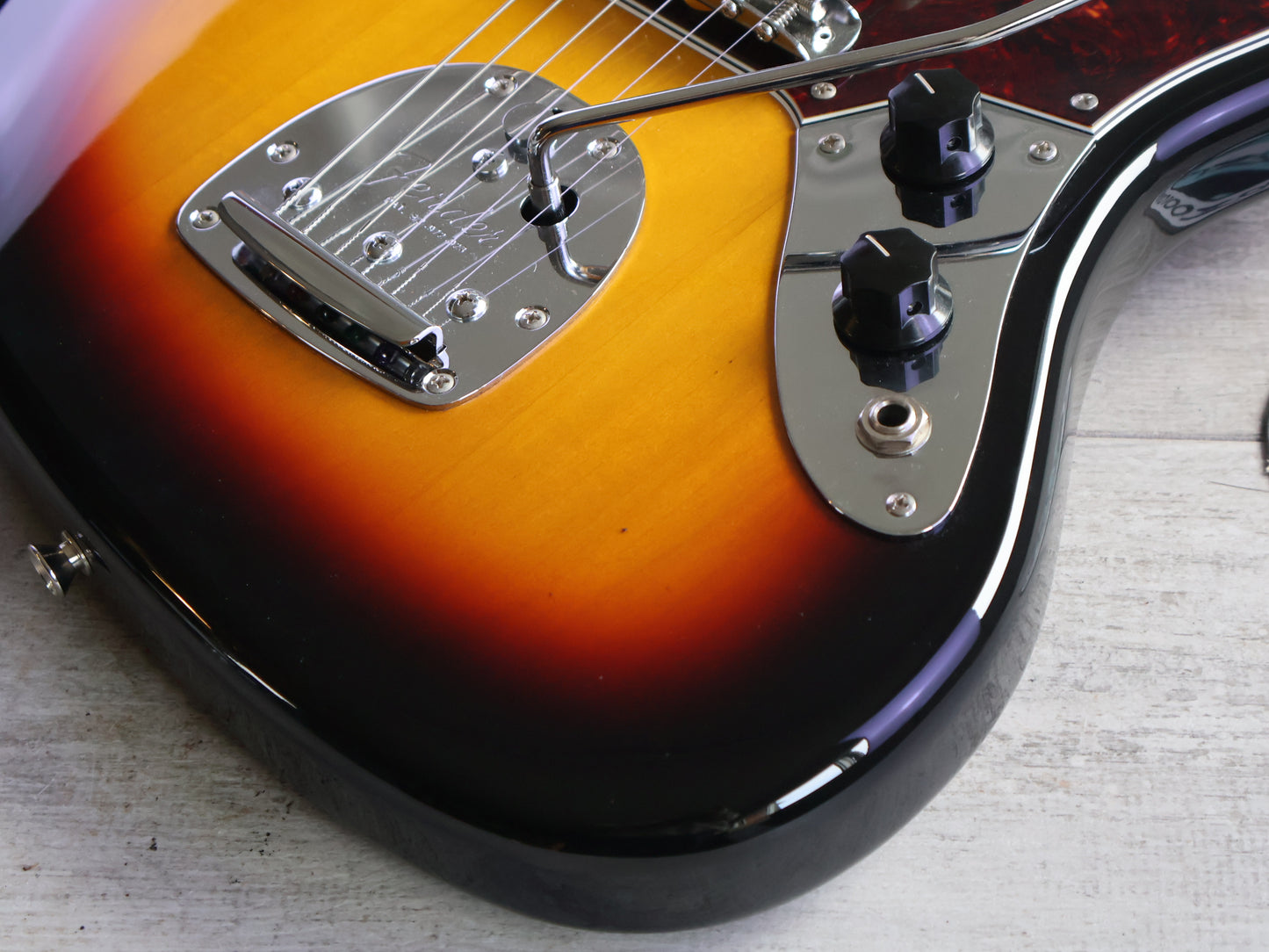 2022 Fender Japan Traditional Late '60s Jaguar (3-Color Sunburst)