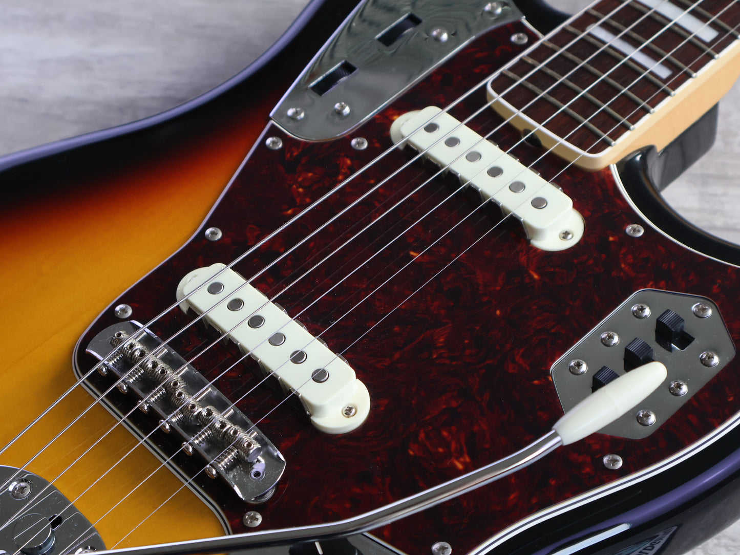 2022 Fender Japan Traditional Late '60s Jaguar (3-Color Sunburst)