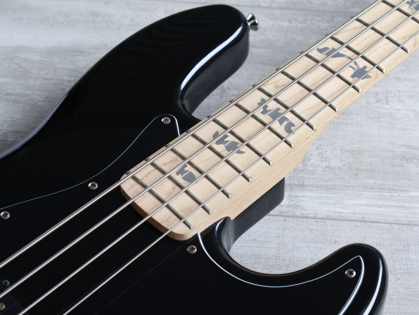 Squier Affinity Series Jazz Bass (Maple Fingerboard, Black)