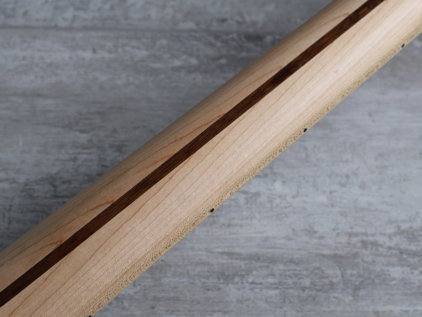 Squier Affinity Series Jazz Bass (Maple Fingerboard, Black)