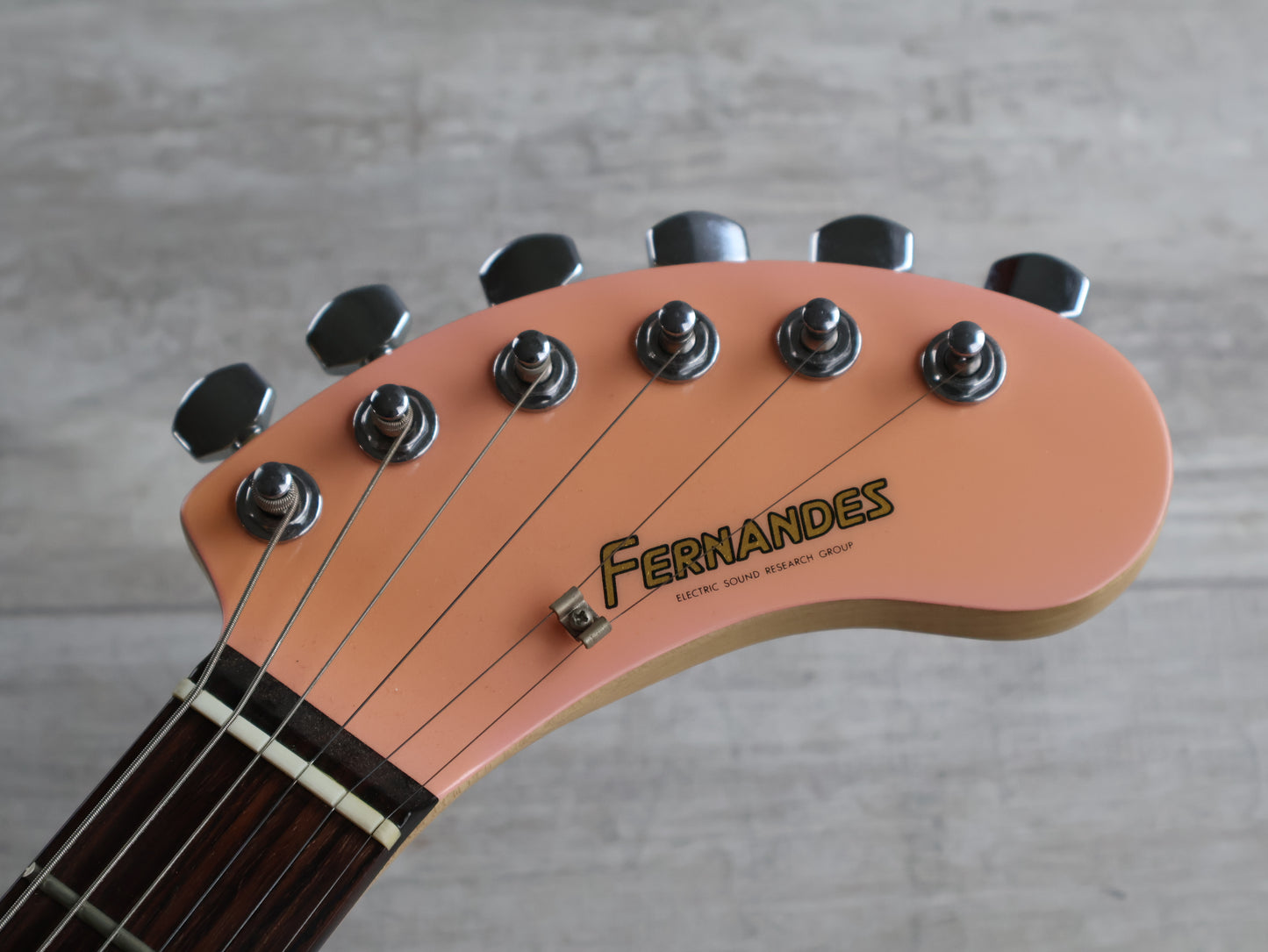 Fernandes ZO-3 Nomad Travel Guitar w/Onboard Speaker/Amplifier (Pink)