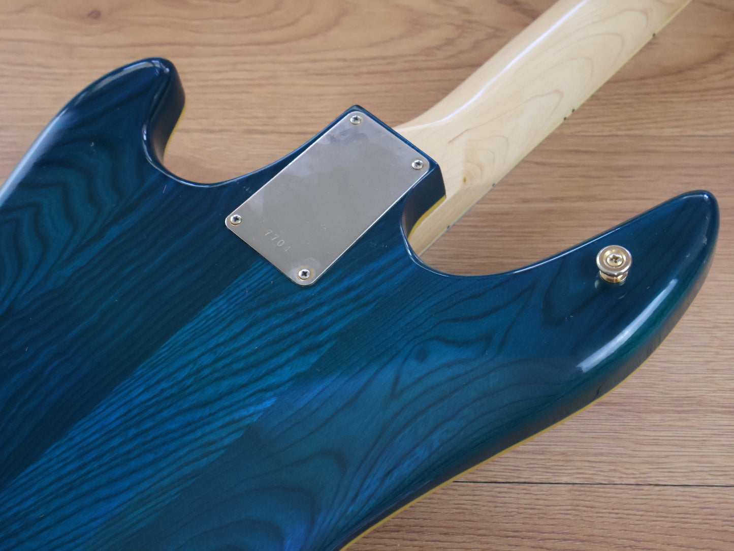 1970's Guyatone Japan LG-350t Custom "Sharp 5" (Transparent Blue)